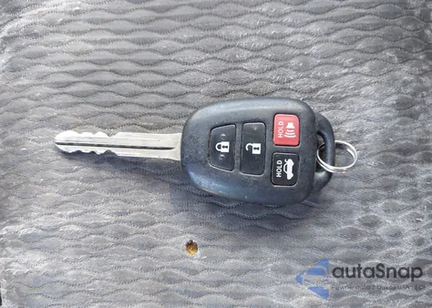 2016 Toyota Corolla Le из США, поврежденный, VIN 2T1BURHE7GC730909